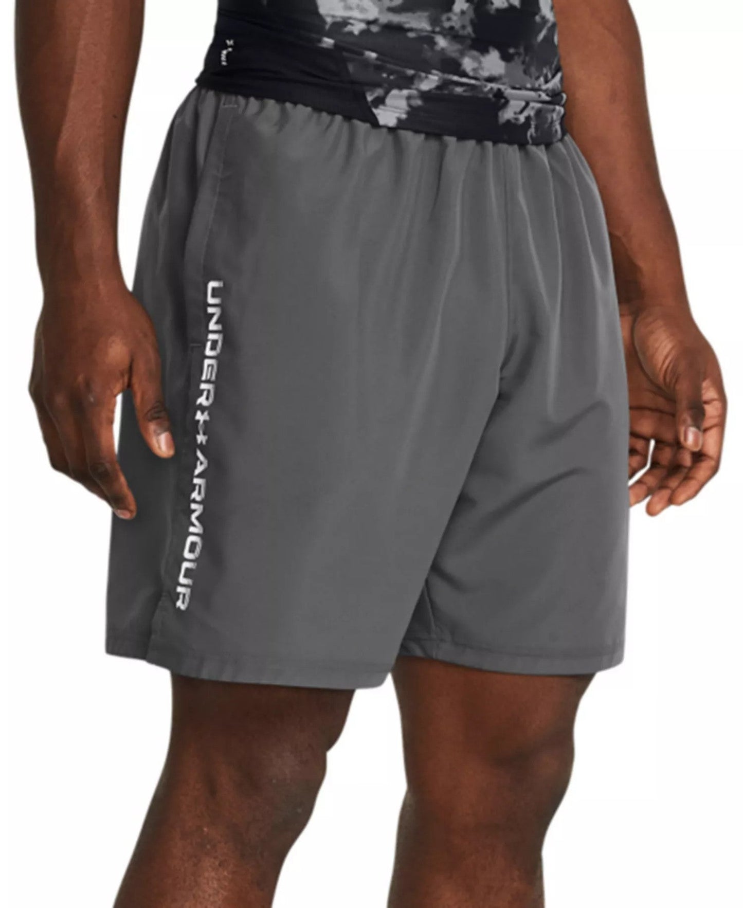 Under Armour Moisture Wicking Logo Print 8 1 4 Tech Shorts (Castlerock Gray White)