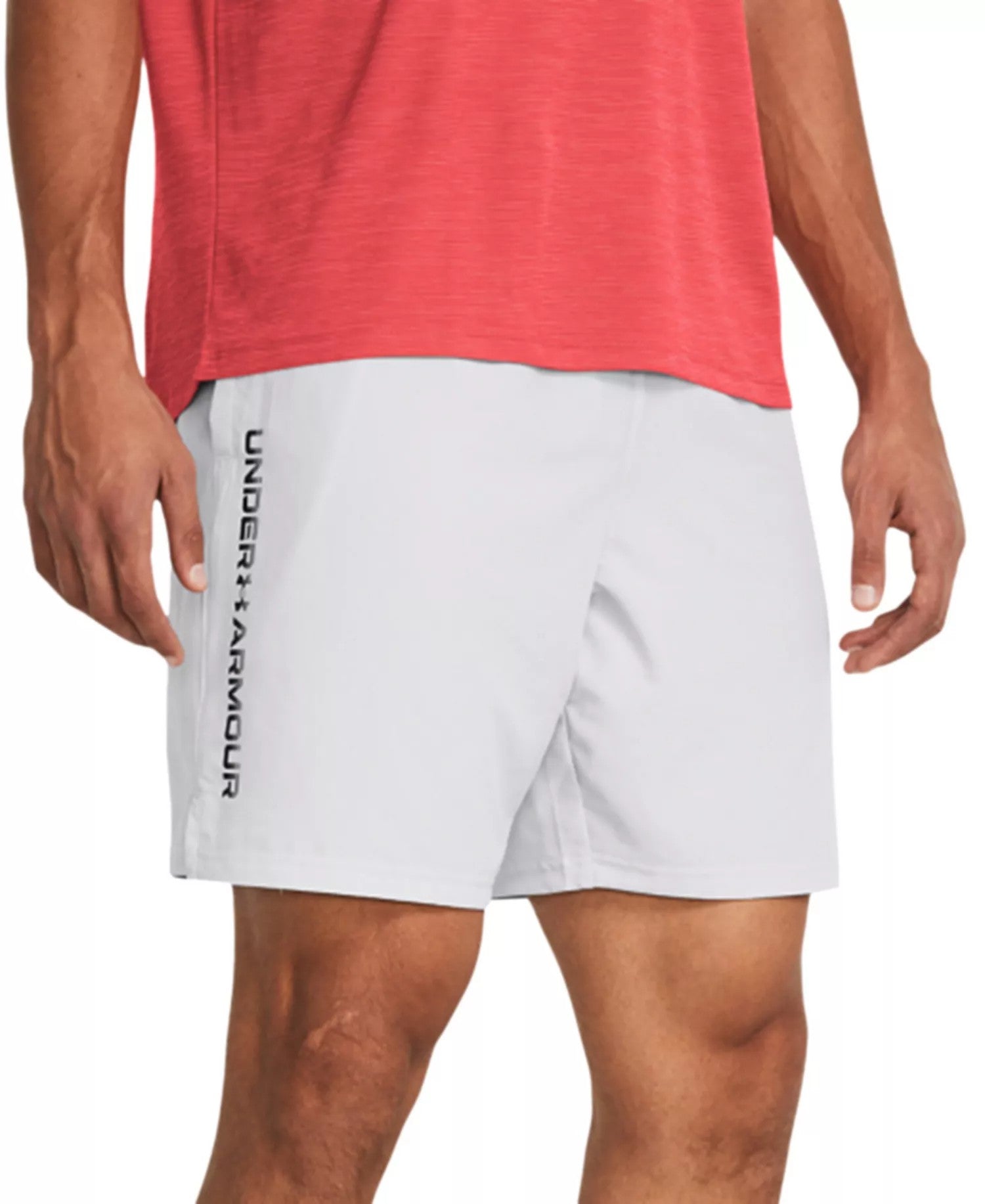Under Armour Moisture Wicking Logo Print 8 1 4 Tech Shorts (Halo Gray)