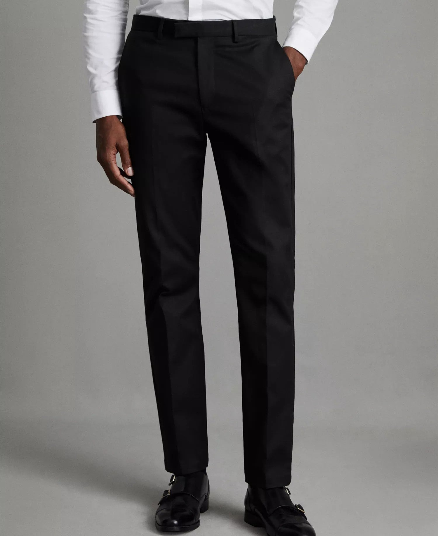 Reiss Slim Fit Cotton-Blend Pants (Black)